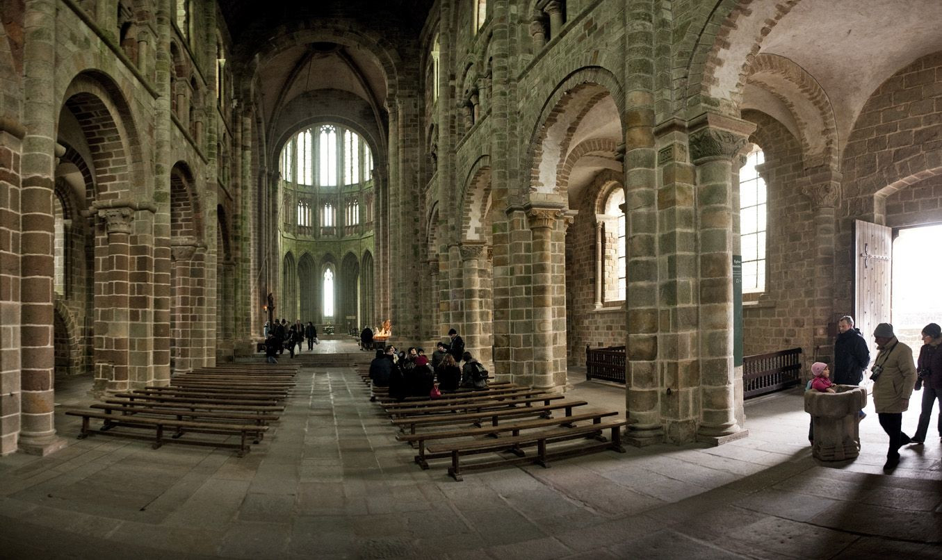 Мон-Сен-Мишель (Mont Saint-Michel) &mdash; где находится, история, приливы, аббатство, как добраться и что посмотреть