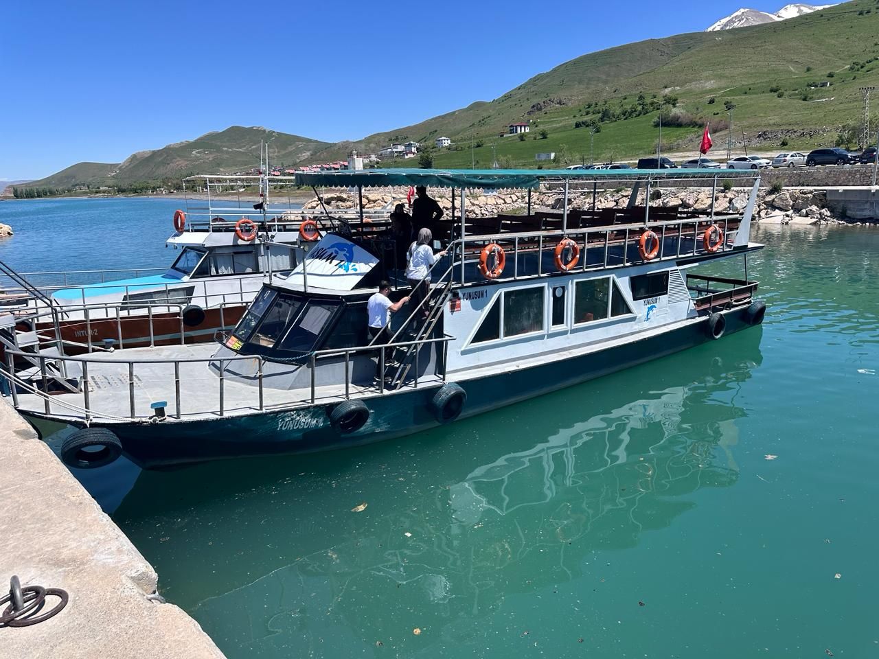 Остров Акдамар (Akdamar Adası): как добраться, сколько стоит вход и что посмотреть